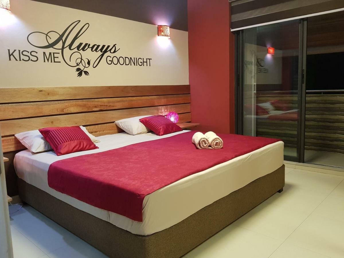 Sea View Luxury 3 Bedroom Apartment *